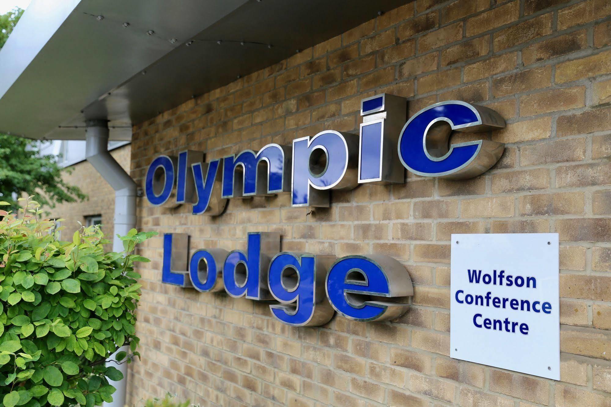 The Olympic Lodge Aylesbury  Luaran gambar